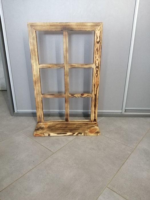 Kwietnik okno rustykalny