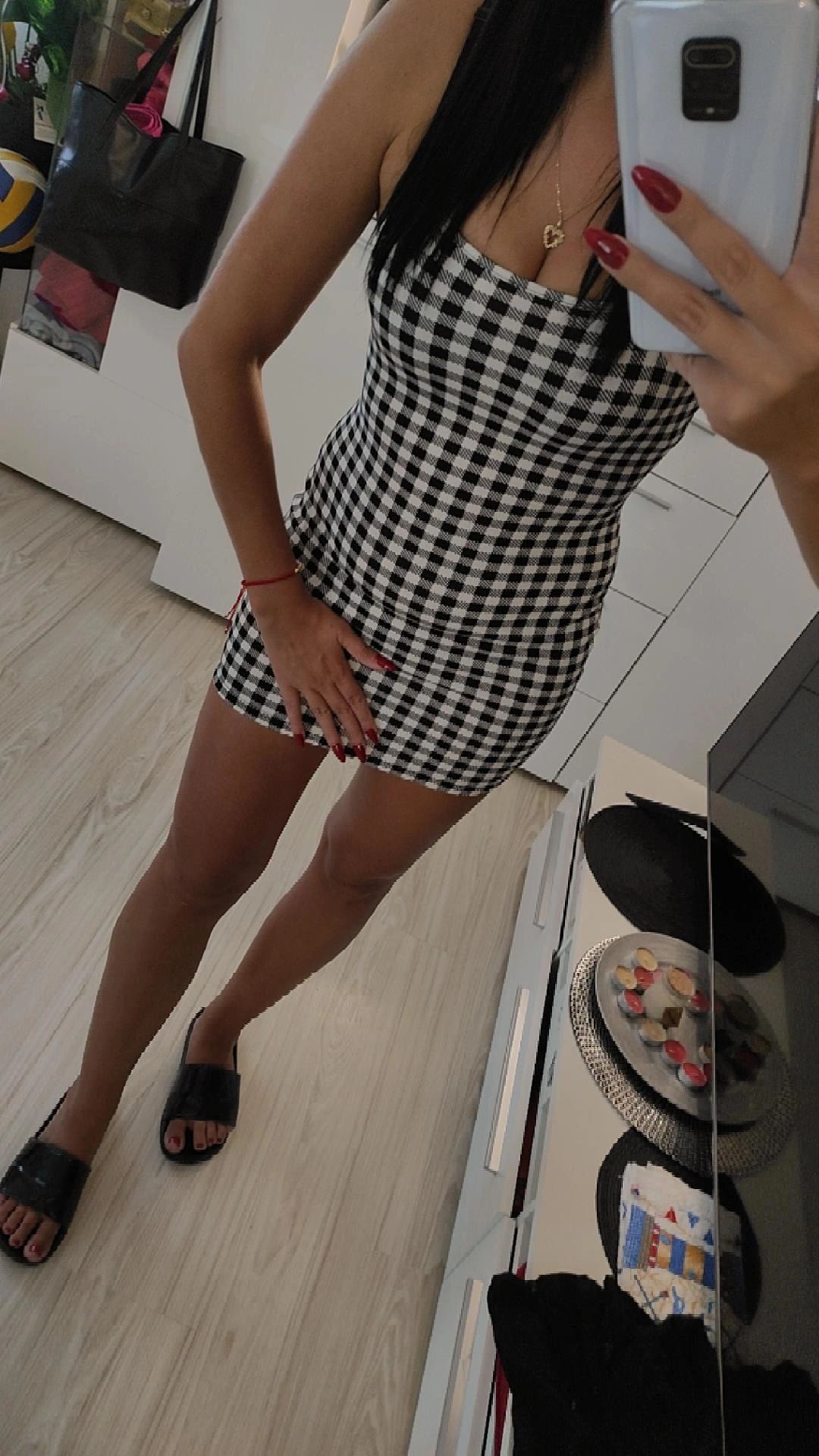 Piękna obcisła sexowna sukienka XS Shein