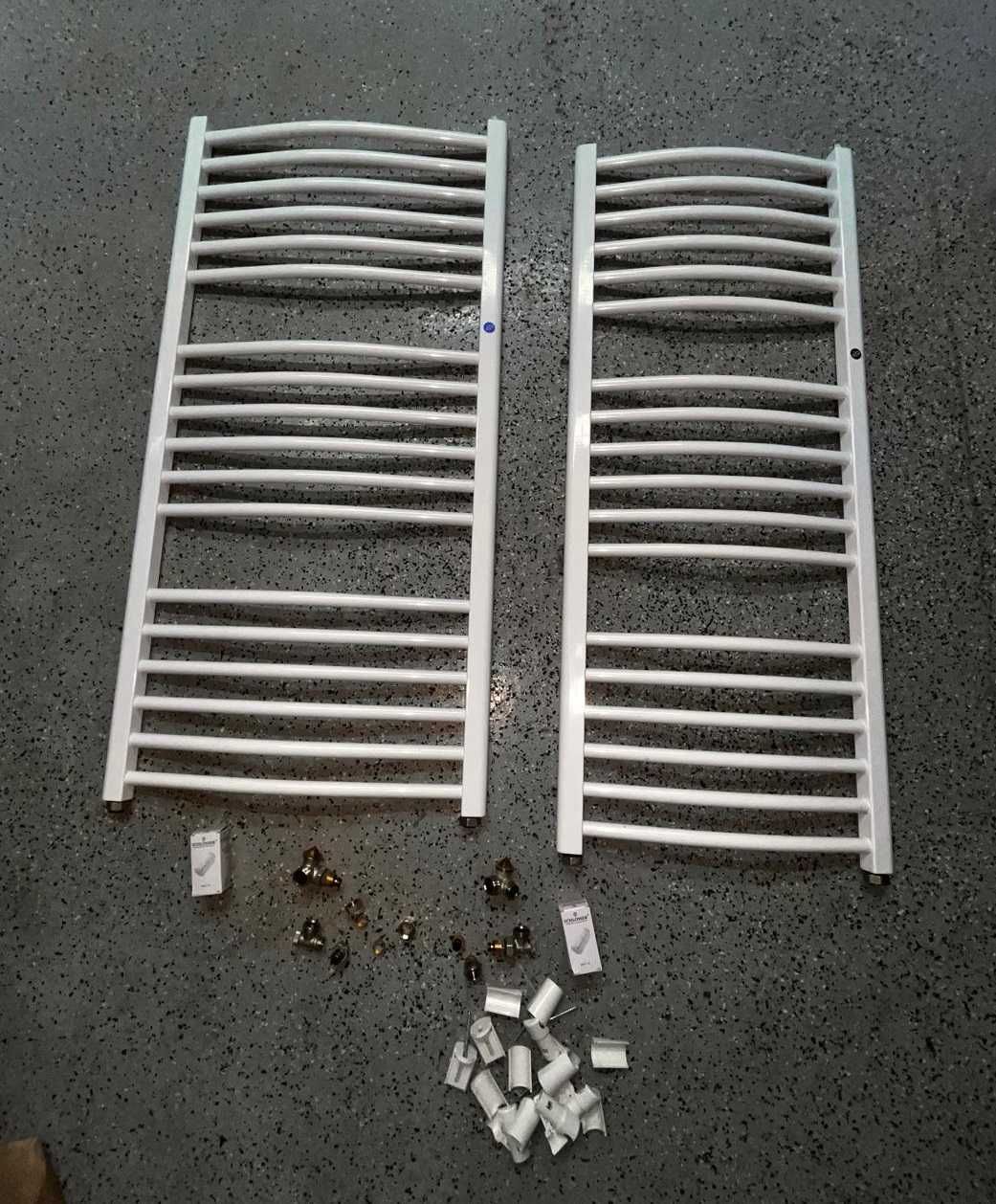 Grzejnik łazienkowy INSTALPROJEKT 1200x600 łazienkowy rozstaw 550 mm
