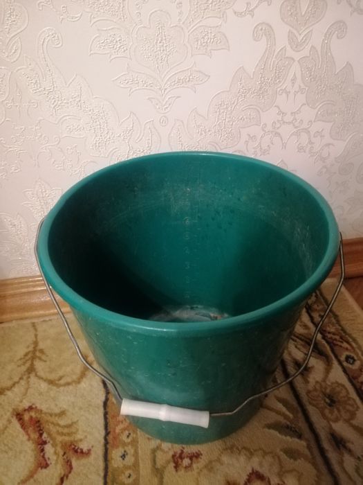 Ведра с крышкой и без з крышки