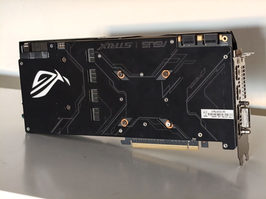 Nvidia GTX 1080 Asus ROG Strix