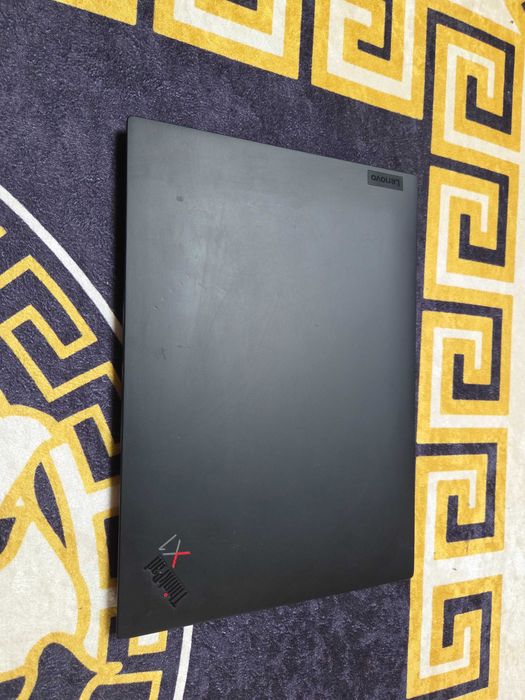 Lenovo ThinkPad X1 Carbon Gen 10 i5-1240P/16GB/256 SSD/14'' FHD WIN 11