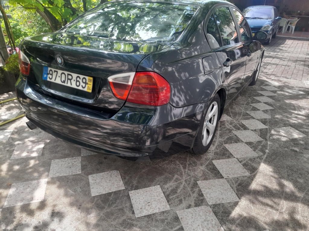 BMW 318d 2008- impecável