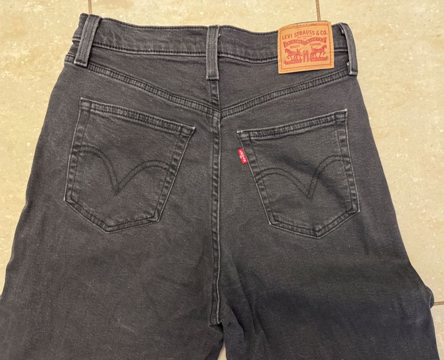 Levis Mom spodnie damskie jeans r. Xs/S czarne,extra rurki,wysoki stan