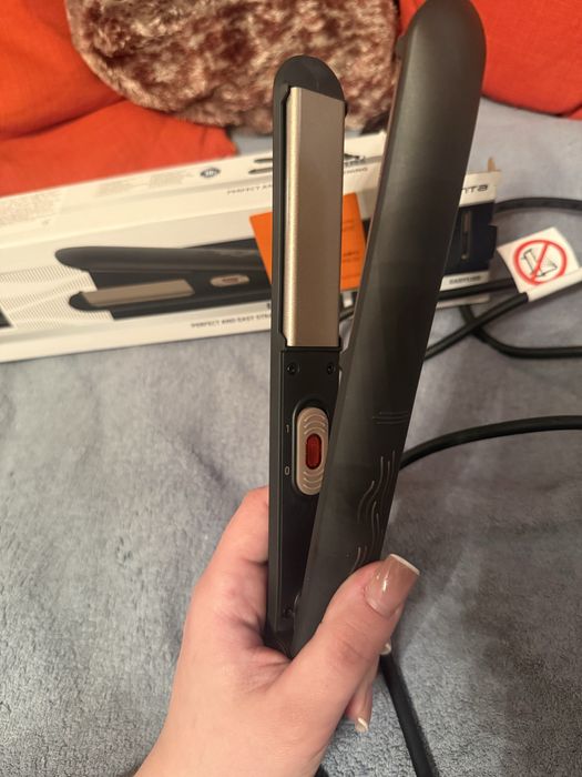 Выпрямитель для волос Rowenta