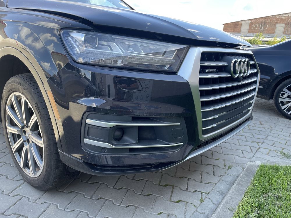 Бампер передній Audi Q7 4M бампер передній комплектний ауді ку7 4м
