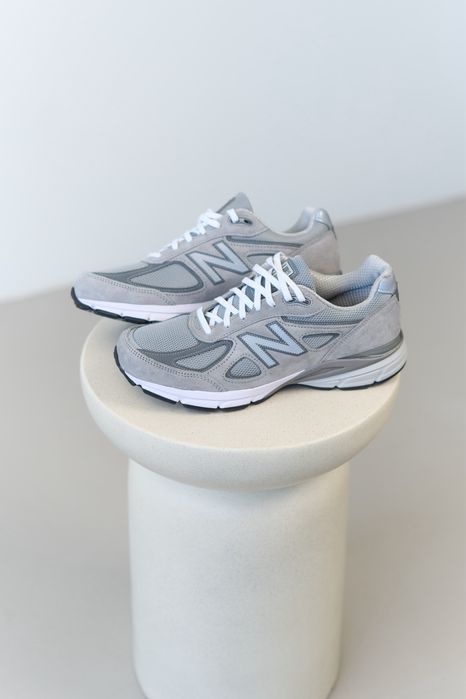 Оригінал! New Balance 990 V4 Gray чоловічі кросівки