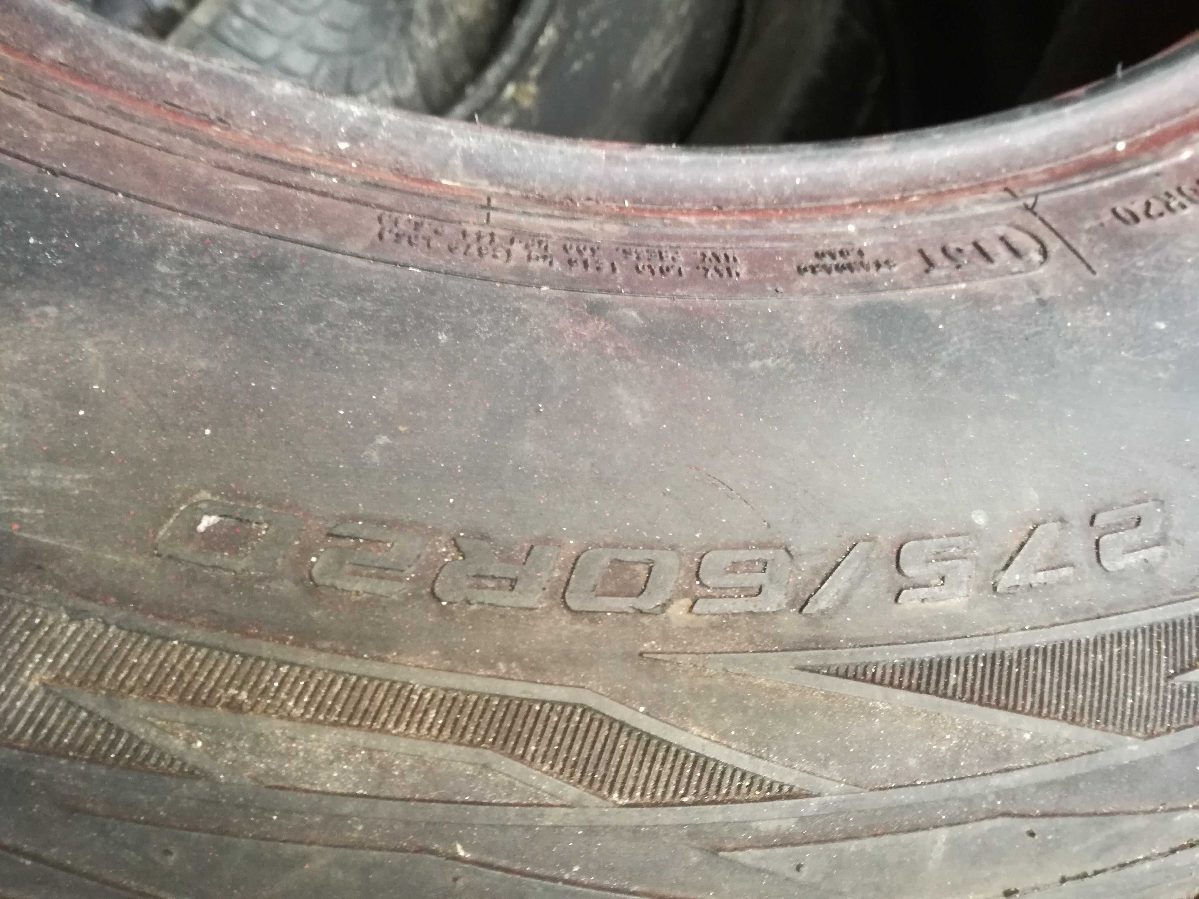 Pneus 275/60-20 cooper como novos