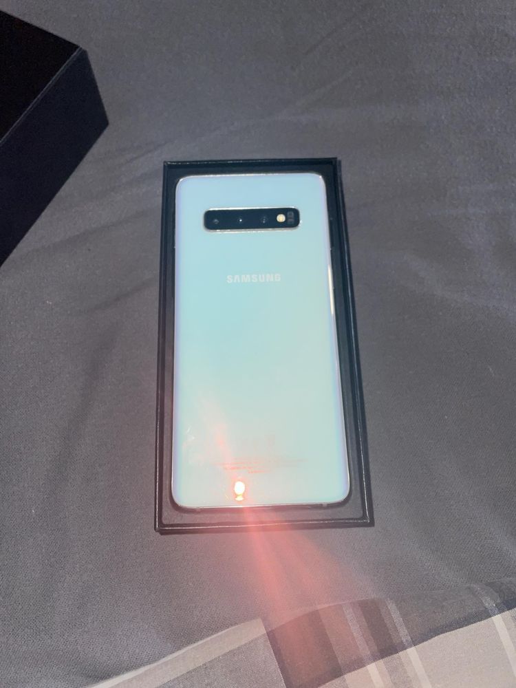 Samsung Galaxy S10