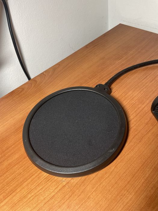 Microfone Condensador AKG P120 + Pop Filter
