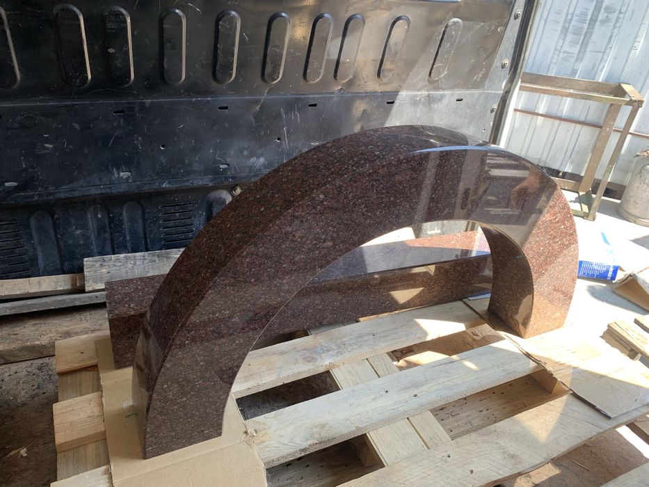 Вироби з Токівського граніту. Плитка, пам’ятники, облицювання.