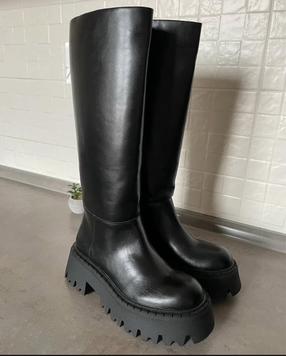 Сапоги труби zara