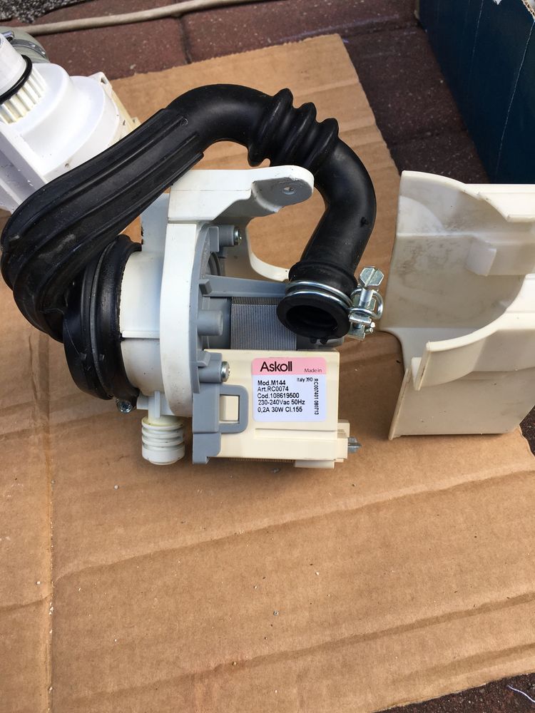 Pompa pralki electrolux ewt1367 vdw cała na części