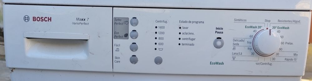 Várias peças de maquina de lavar roupa Bosch