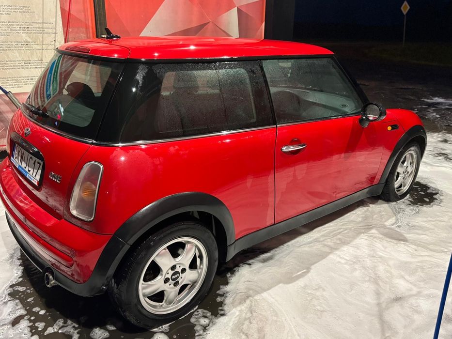 Mini one 1.6benzyna