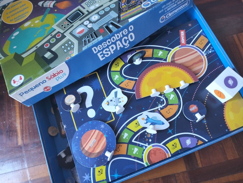 Jogo Tabuleiro Descobre o Espaço