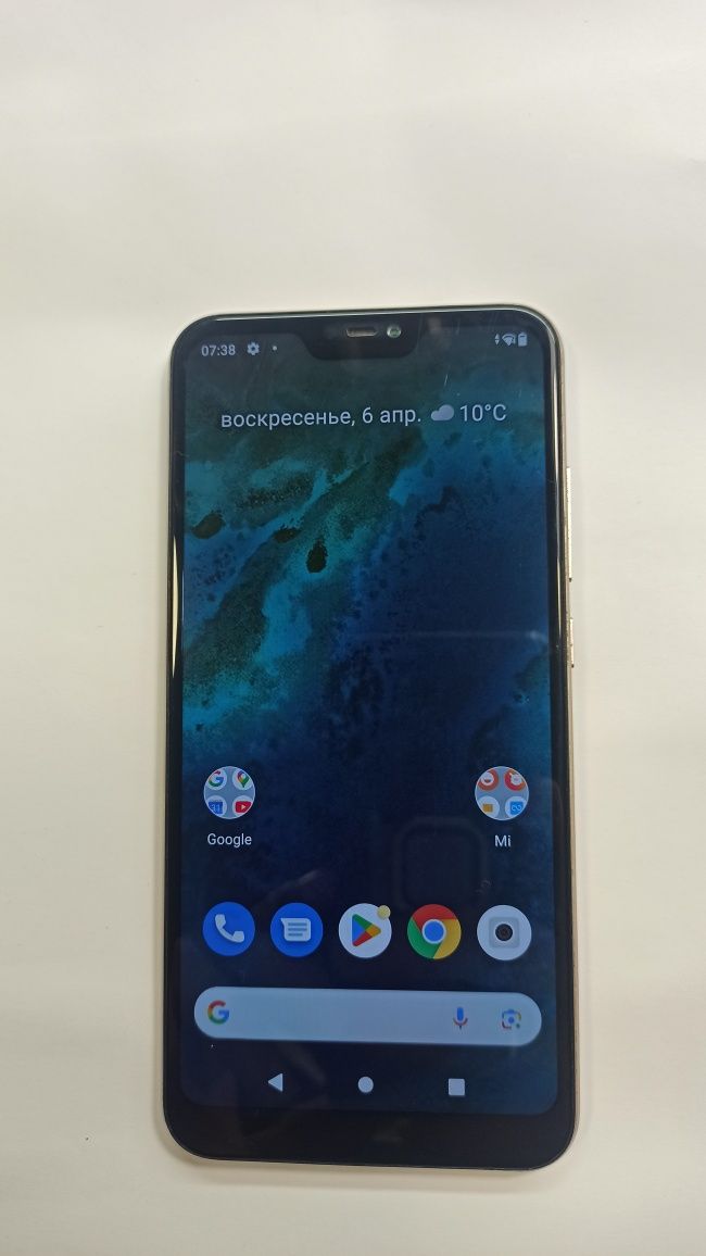 Продам Xiaomi mi a2 lite 4/64