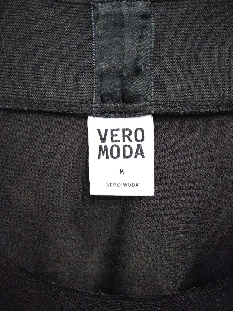 Spódnica M Vero Moda Rozmiar M Krótka spódniczka ala skóra