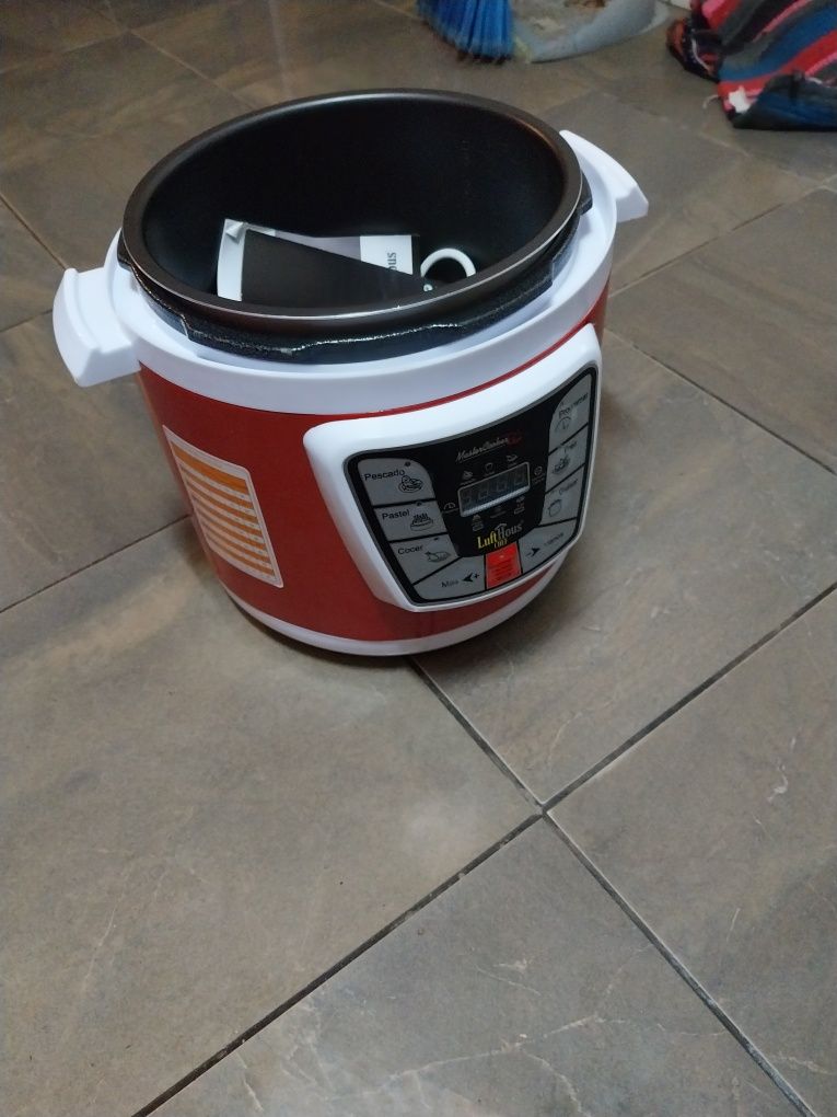 Mastercooker Red