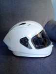 Capacete e mochila estafeta