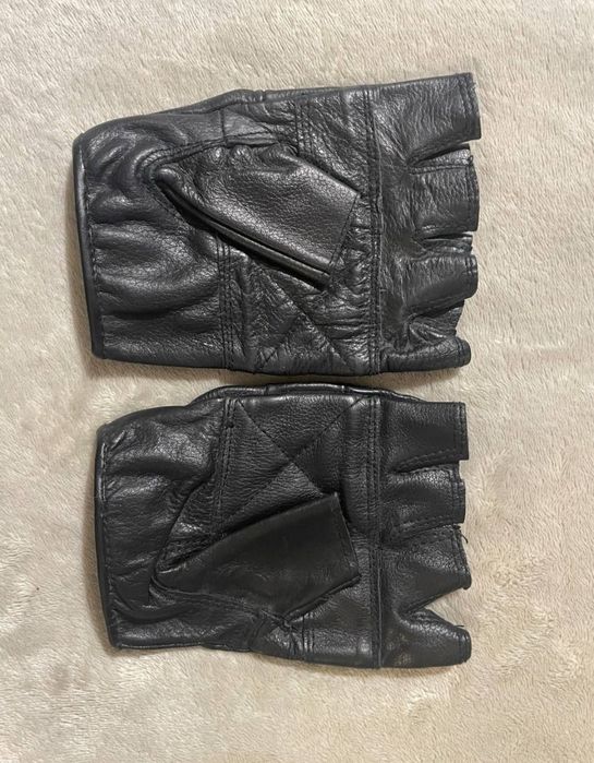 Перчатки беспалые кожаные World sports