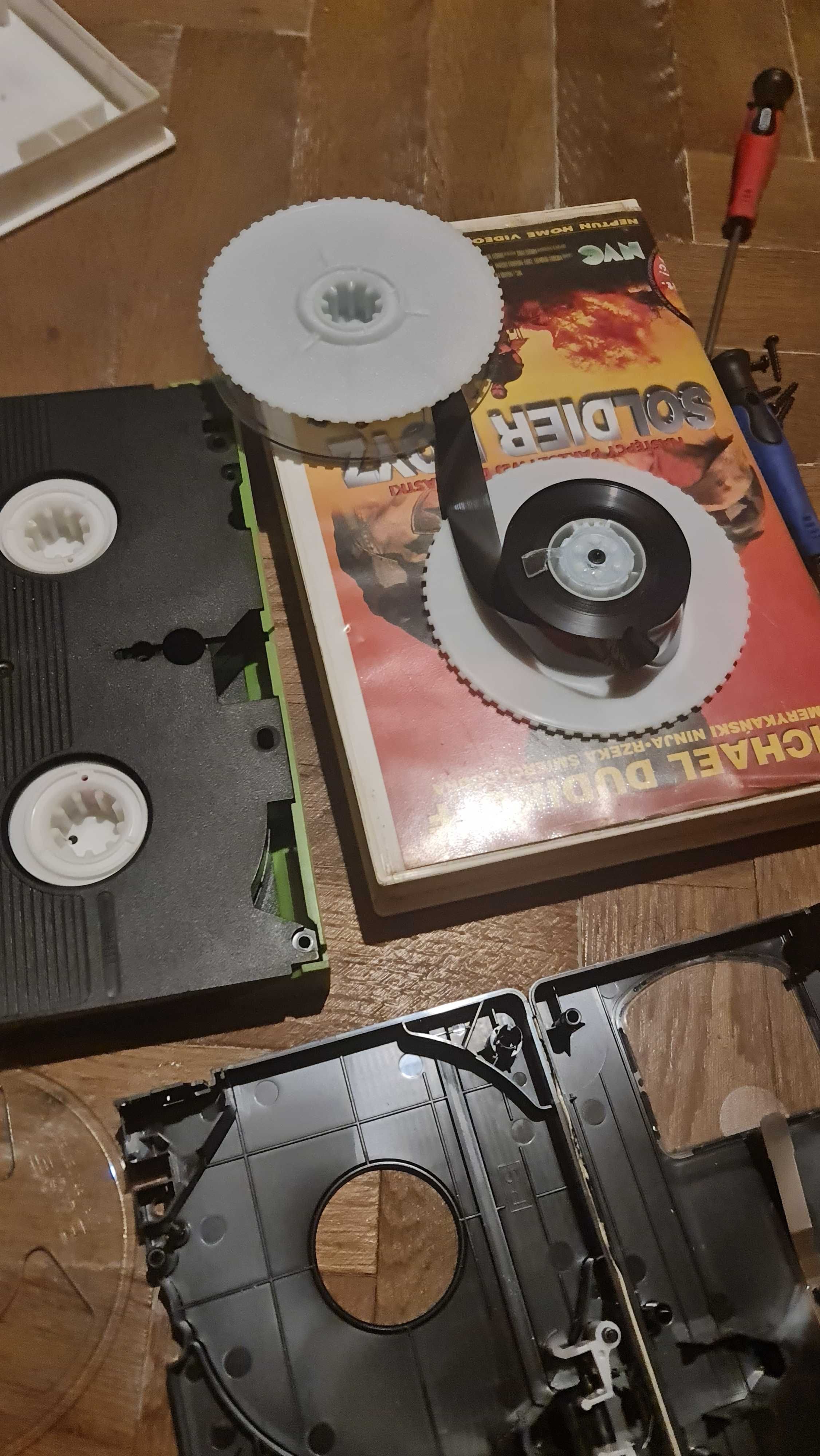 Przegrywanie kaset VHS Warszawa HI8 Minidv Audio 10.-23 7dni 15zł/szt