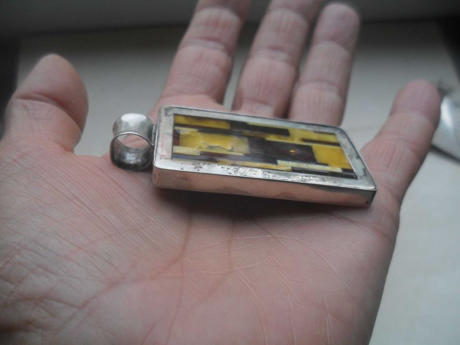 Srebrny duży wisior - mozaika z bursztynu - 21 gr - cena ost