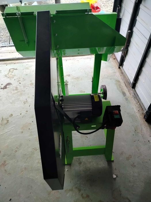 Piła wychyłowa, przecinarka do drewna Zipper ZI-WP700TN