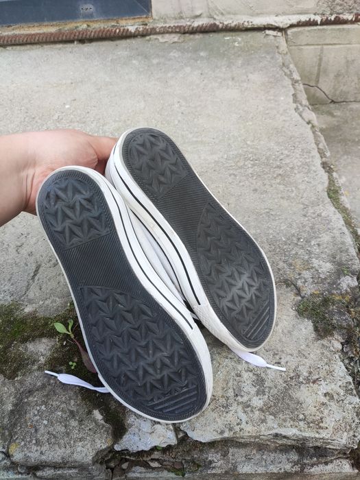 Жіночки чи черевики sinsay 40 розмір білі кеди