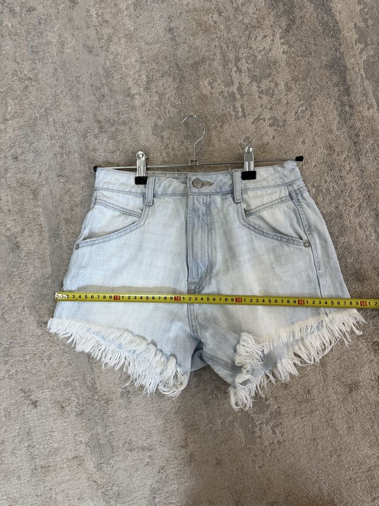 Шорти stradivarius 36