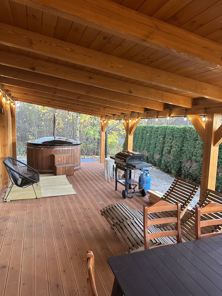 Domek z jacuzzi (termobania), staw, sauna, 10 osób