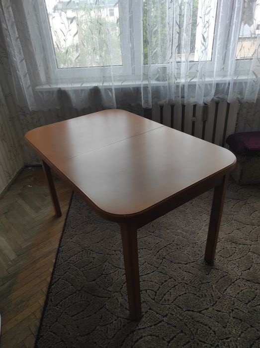 Komplet stół i 6 krzeseł