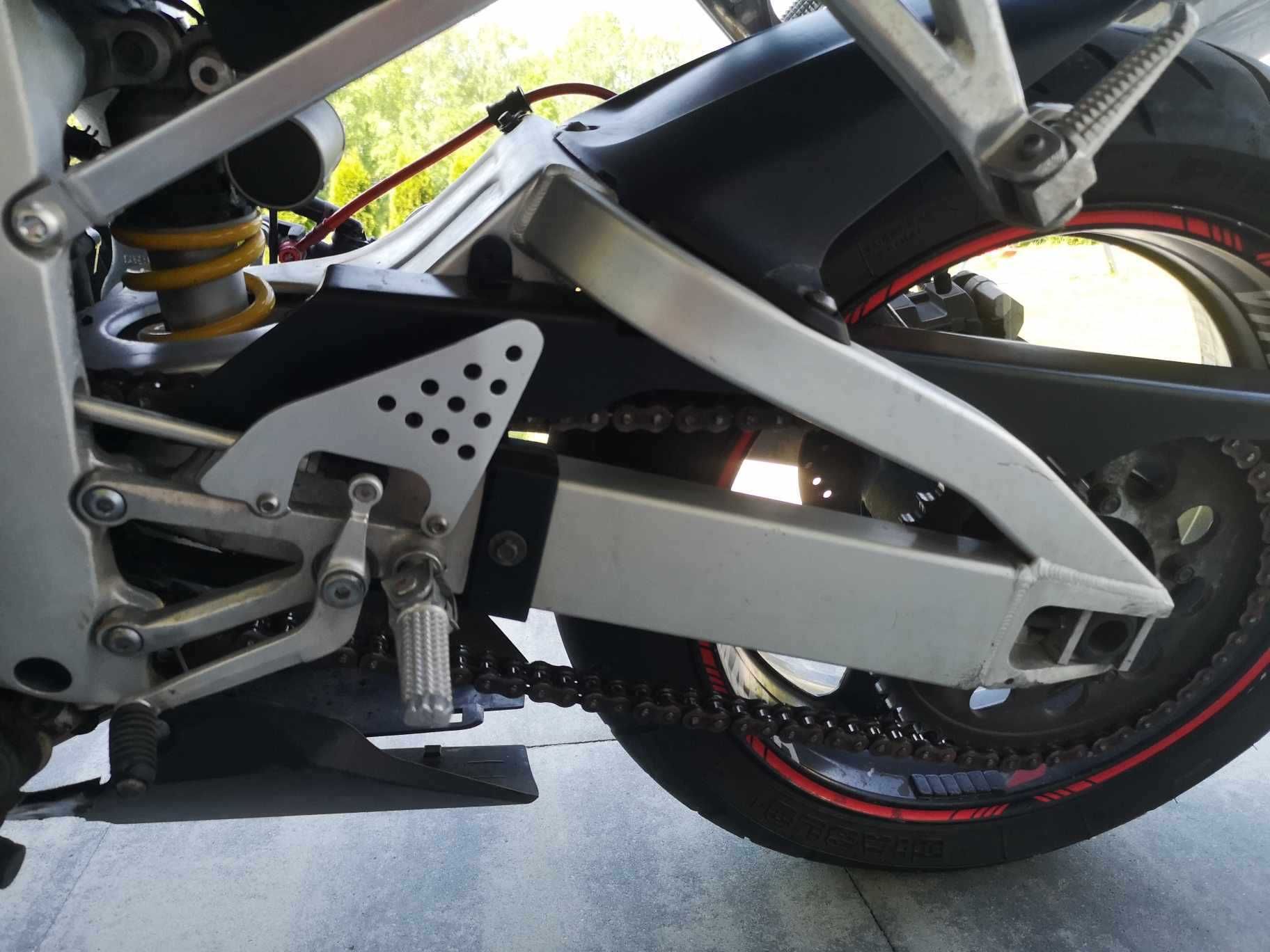 YAMAHA R6 baracuda dominator super moc