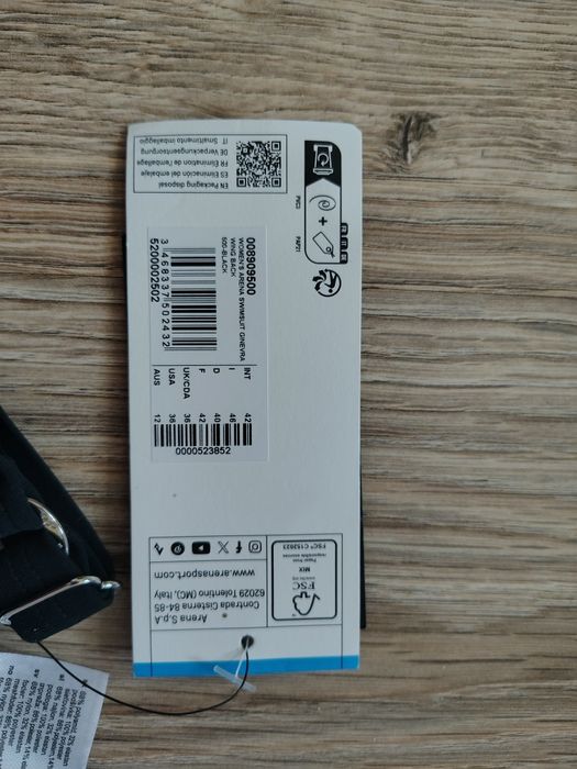 Купальник Arena новий розмір 42