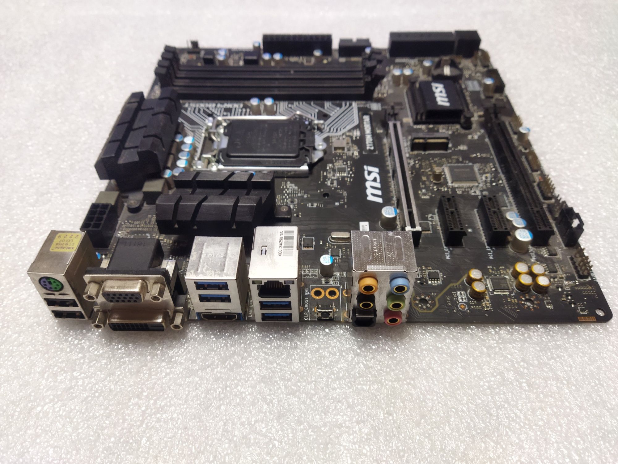 Материнська плата MSI z170m (не працююча)