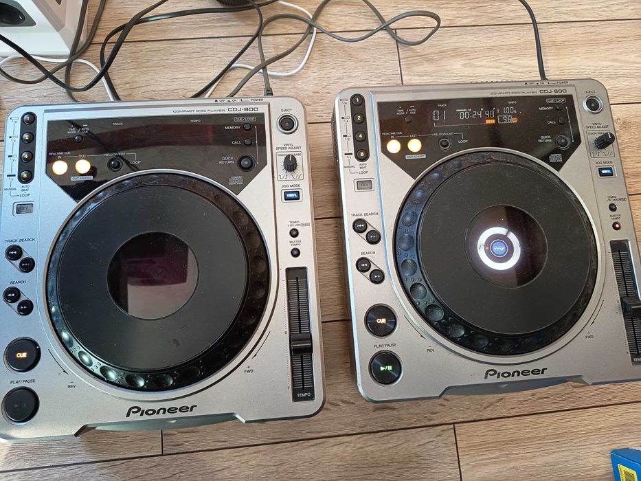 Pioneer CDJ-800  CDJ-1000 MK3