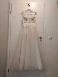Suknia ślubna kremowa