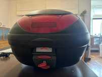 Top case Givi Modelo Flow 30 Lt