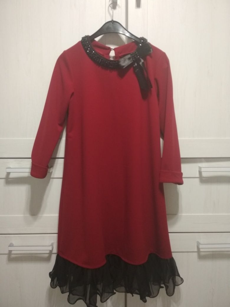 Elegancka Sukienka,suknia, oversize, luźna,kolor głębokiej czerwieni