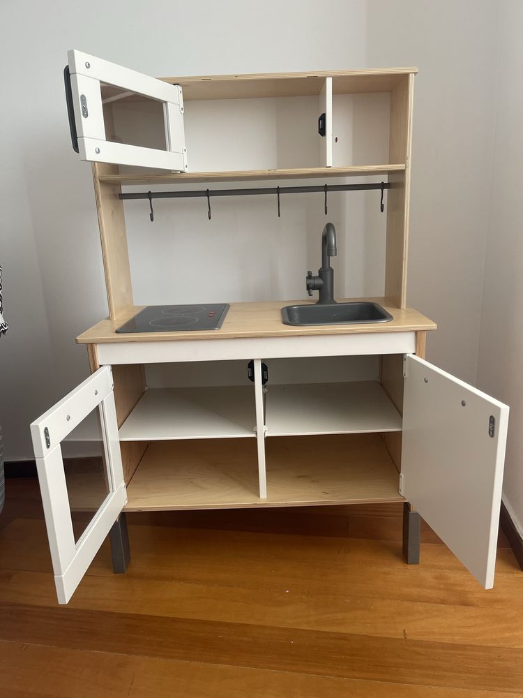 Cozinha de brincar (Ikea)