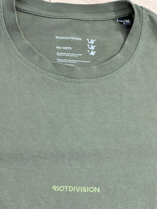 Продам футболку Riot Division XL