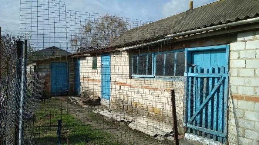 Будинок з господарськими будівлями с. Каленики, Полтавський район