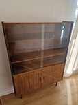 Witryna/kredens/biblioteczka PRL, lata 60.–70., styl mid‑century