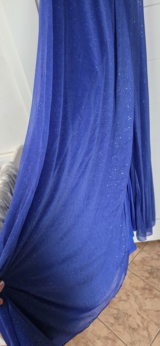 Piękna sukienka długa