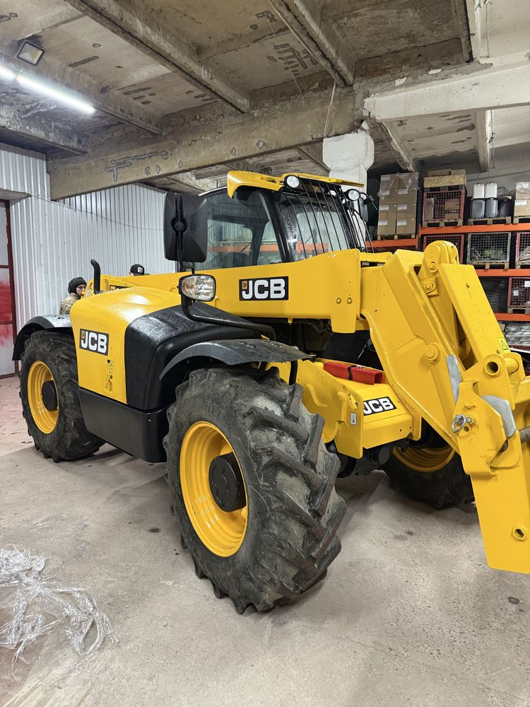 Послуги телескопічного навантажувача JCB 531-70