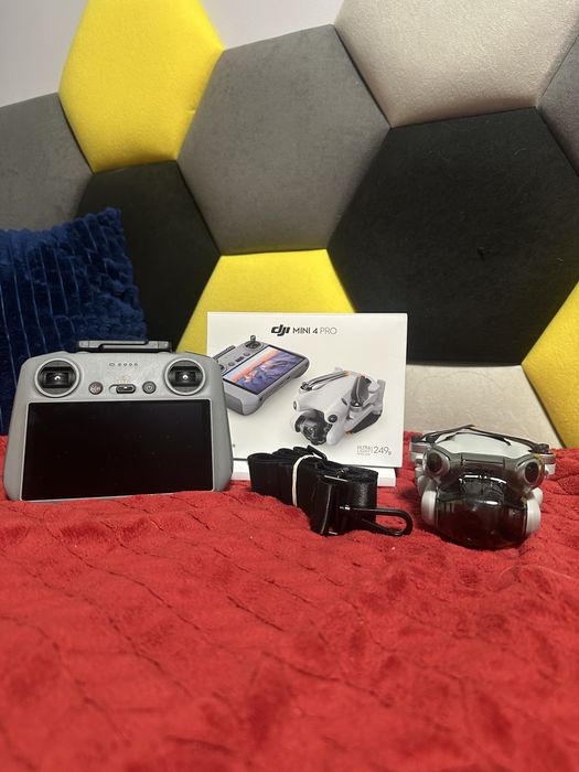 Dron DJI Mini 4 PRO jak nowy