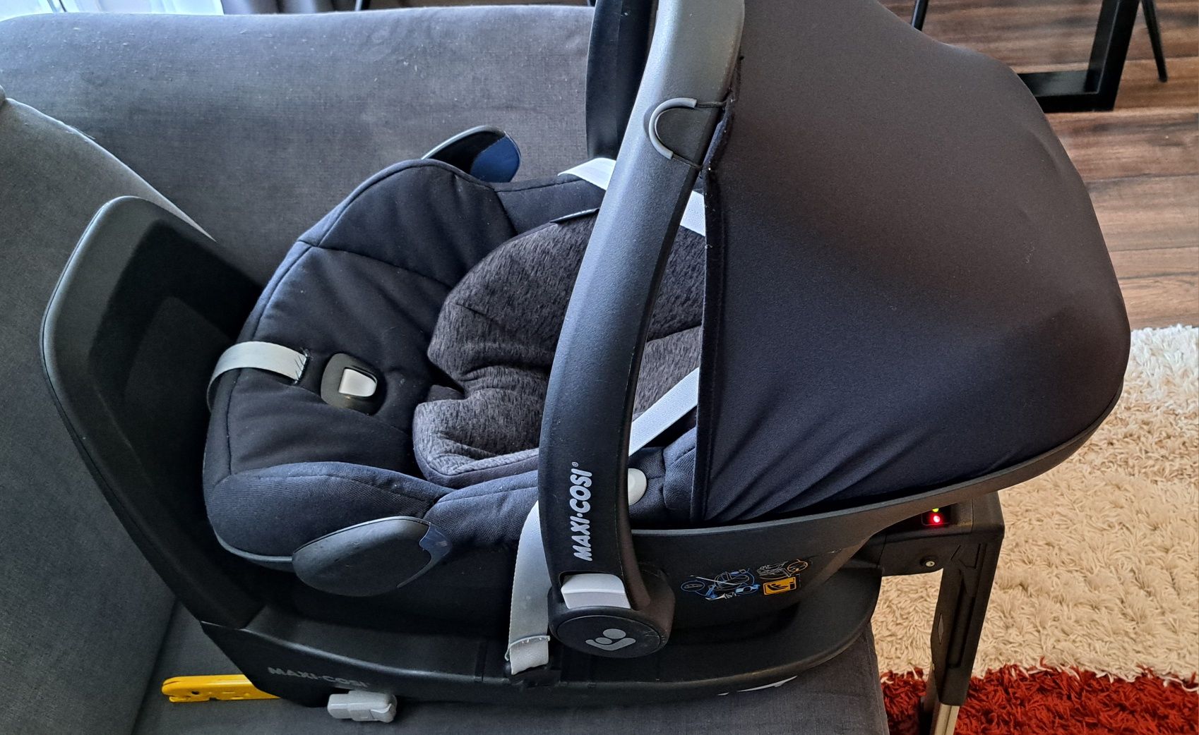 Maxi Cosi pebble pro wraz z baza