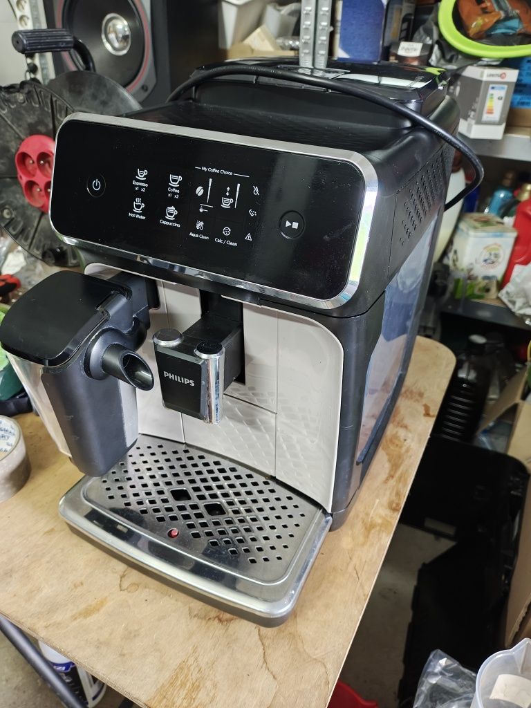 Ekspres do kawy PHILIPS LatteGo z systemem mleka