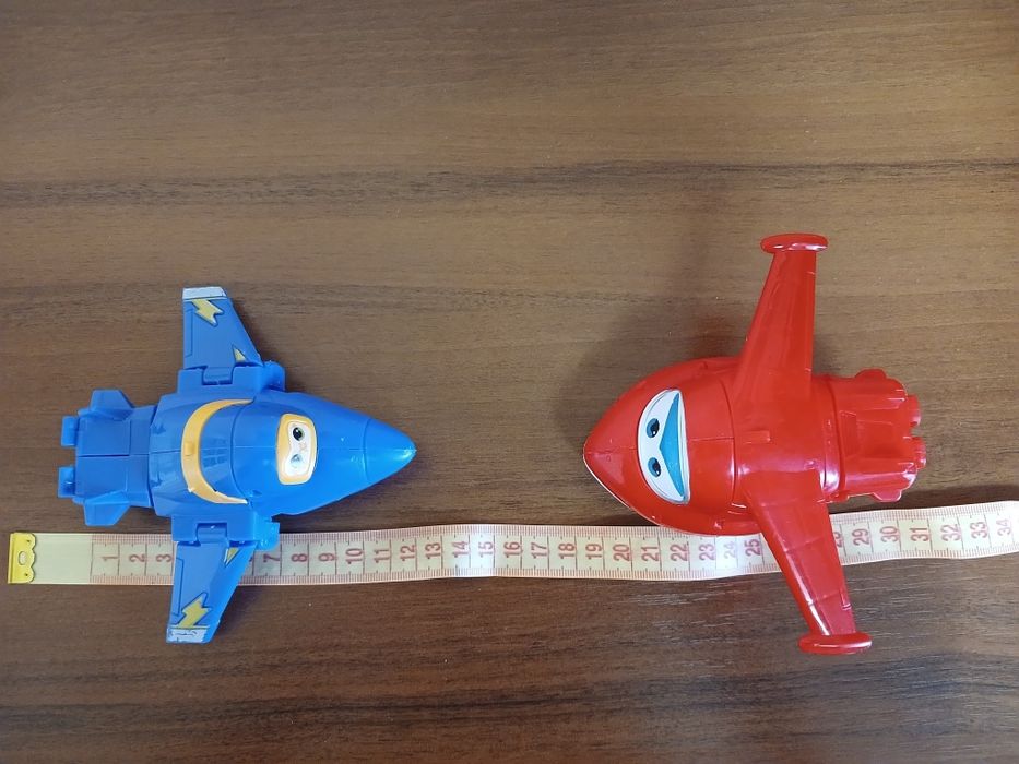 Герої супер крила Джет і Джером