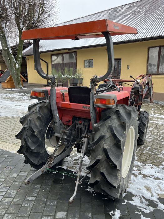 Traktor kubota gl320 gl 320 32 km ladowacz tur 4x4 rewers